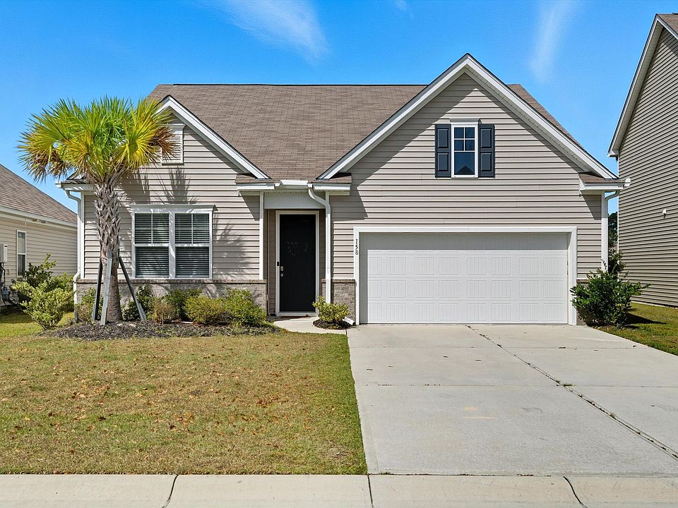 1st image of 158 Greenwich Dr