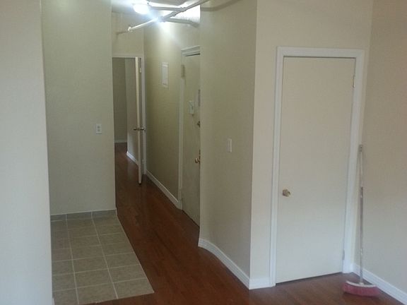 2nd image of 315 W 121st St APT 9