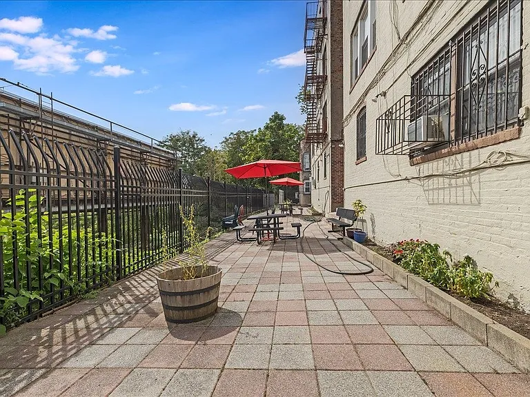 108 Palisade Ave #A2 — Photo 27