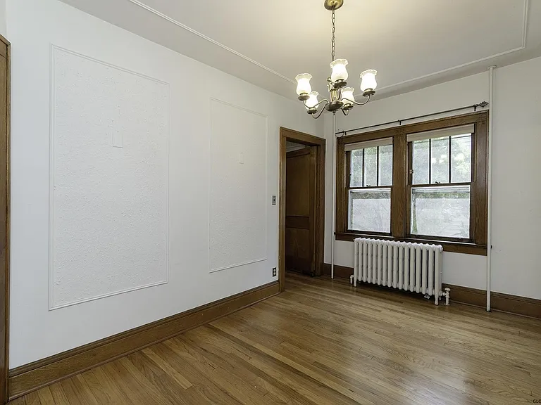 110 Hollywood Ave #1 — Photo 11
