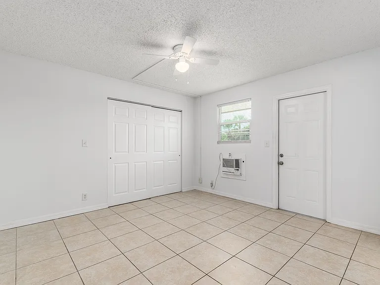 2121 NE Park St #1A — Photo 7