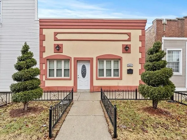 2651 W 43rd St, Chicago, IL 60632