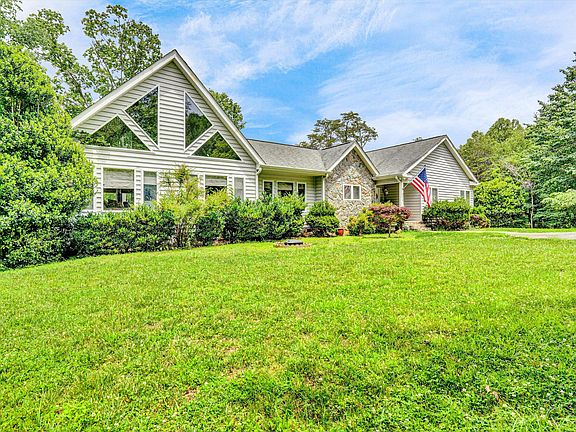2nd image of 304 Blazing Ridge Dr #0