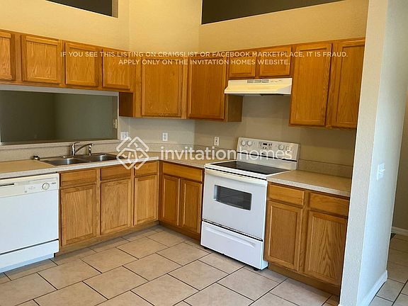 5th image of 1940 Saddlewood Ct