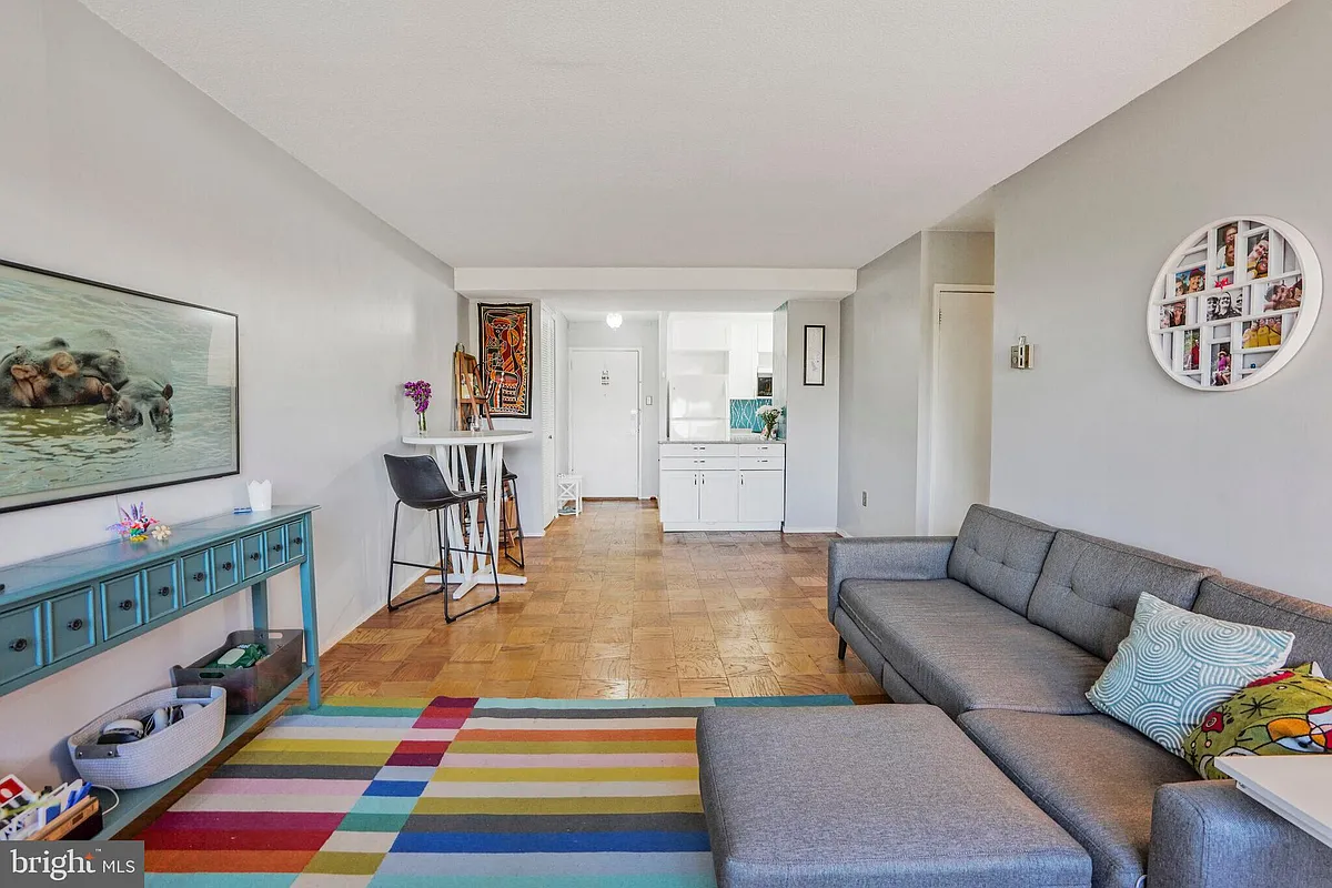 Building Photo - 1301 Delaware Ave SW #N514