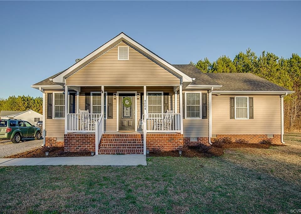 1st image of 4004 Moss Point Dr