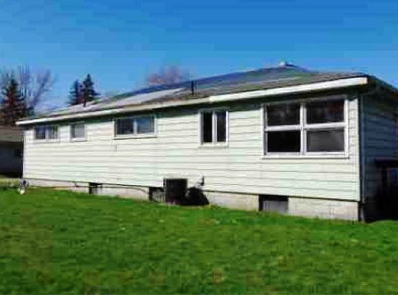 2nd image of 2966 Tamarack Dr
