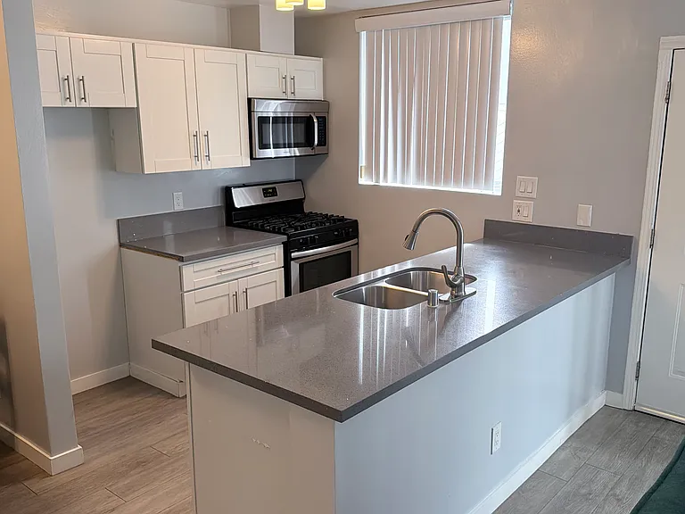 6040 Barton Ave #103 — Photo 7