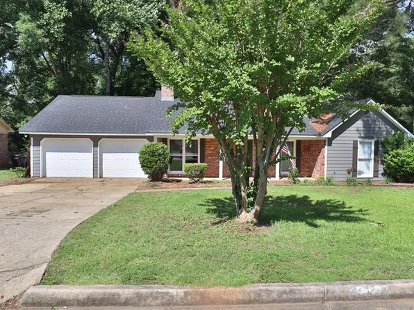 6124 Bayonne Dr, Columbus, GA 31909