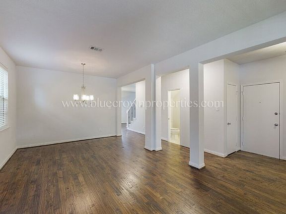 3rd image of 3208 Grant St