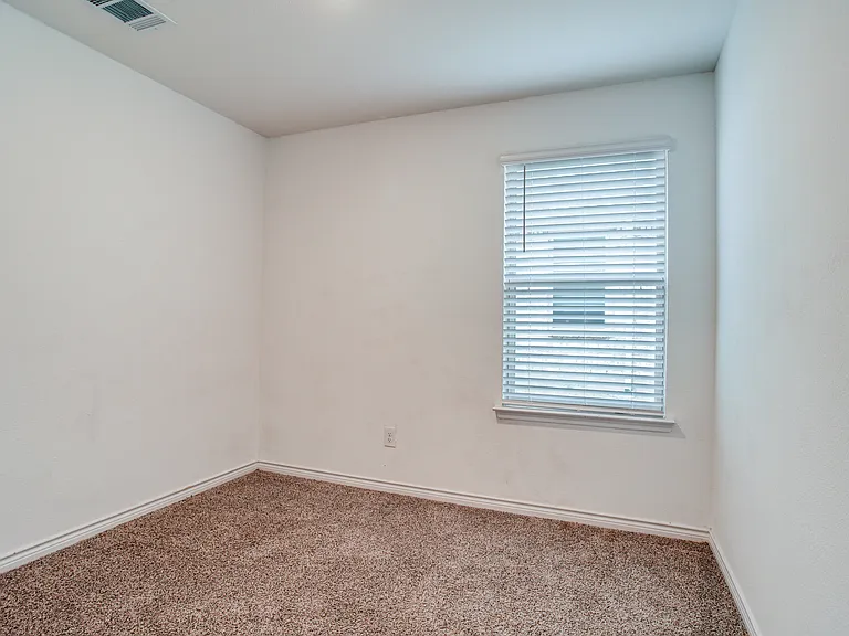 627 Willow View Way — Photo 7