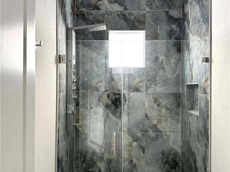 515 Broadway Ave — Photo 8