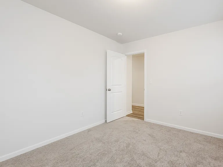 547 Springtime Ln — Photo 14