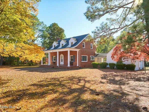 300 Dogwood Lane, Hamlet, NC 28345