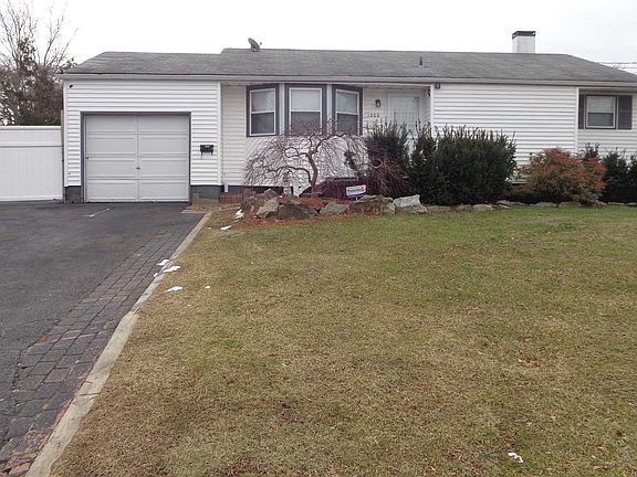 2nd image of 1200 Race Ave