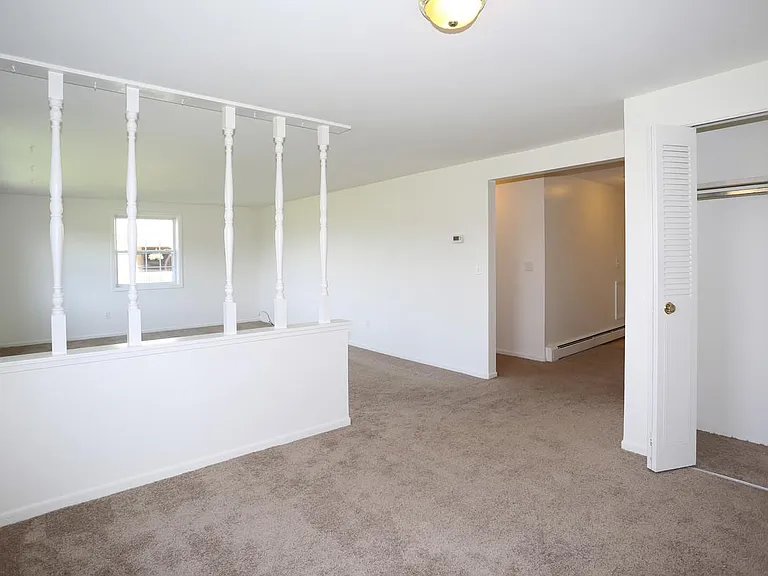 Plymouth Meeting Apartments — Photo 5