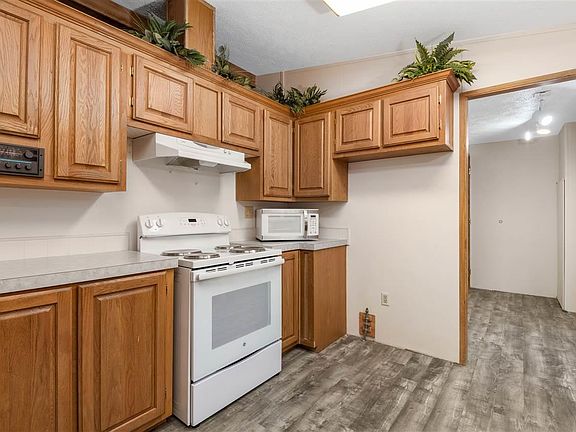 5th image of 3324 W 19th Ave Trlr 153