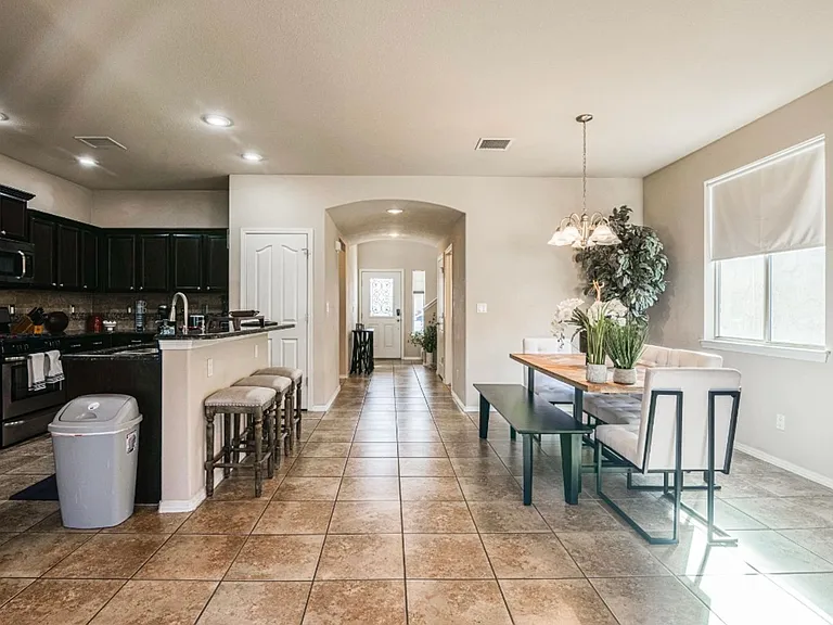 7413 Red Cedar Dr — Photo 33