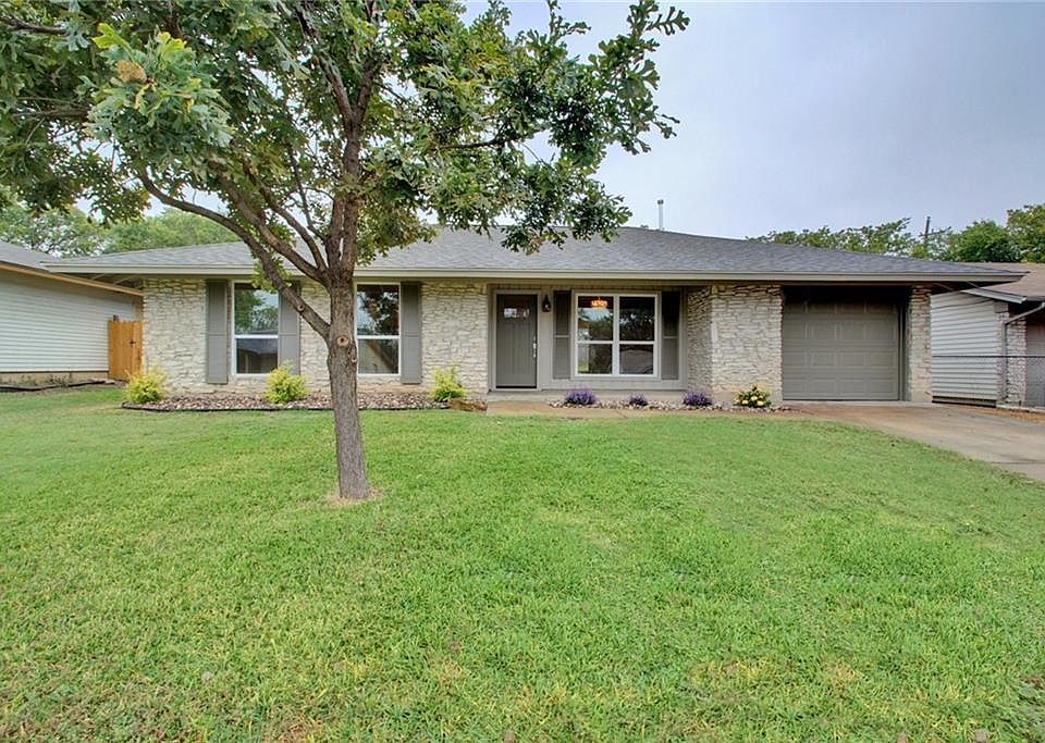 1st image of 8808 Clarewood Dr