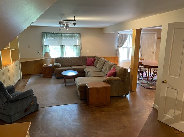 (undisclosed Address)