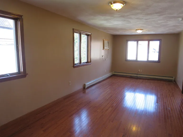 1 Winchester Pl — Photo 7