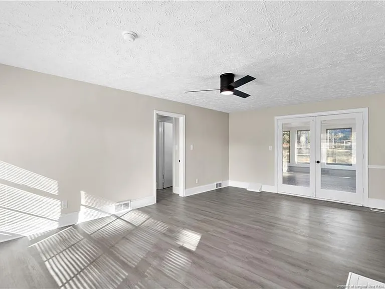 2712 Morganton Rd — Photo 16