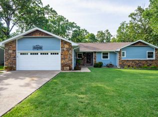 105 Foursome Ln, Carl Junction, MO 64834