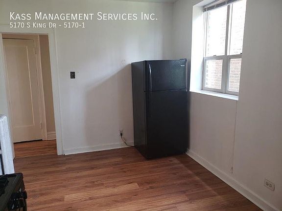 4th image of 5162 S King Dr #5170-1