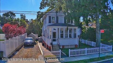1st image of 4 Greaves Ave