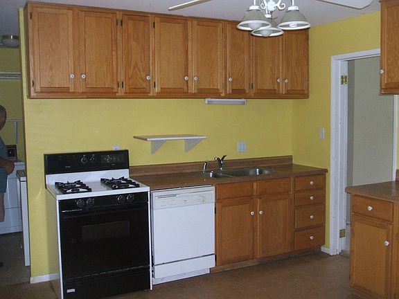 4th image of 5901 Belford Ct