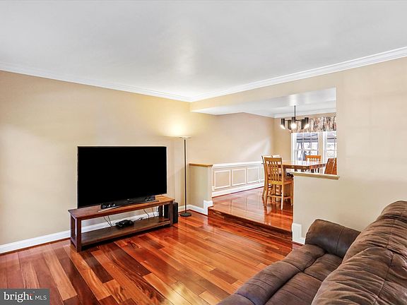 5th image of 20510 Woodbridge Dr