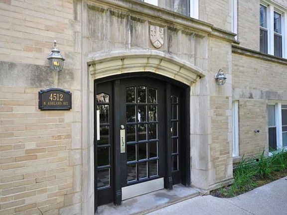 4th image of 4512 N Ashland Ave APT 3W