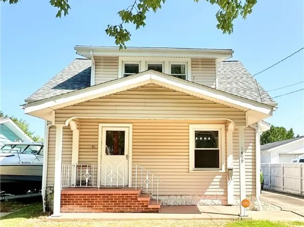 1499 Seminola Ave, Akron, OH 44305