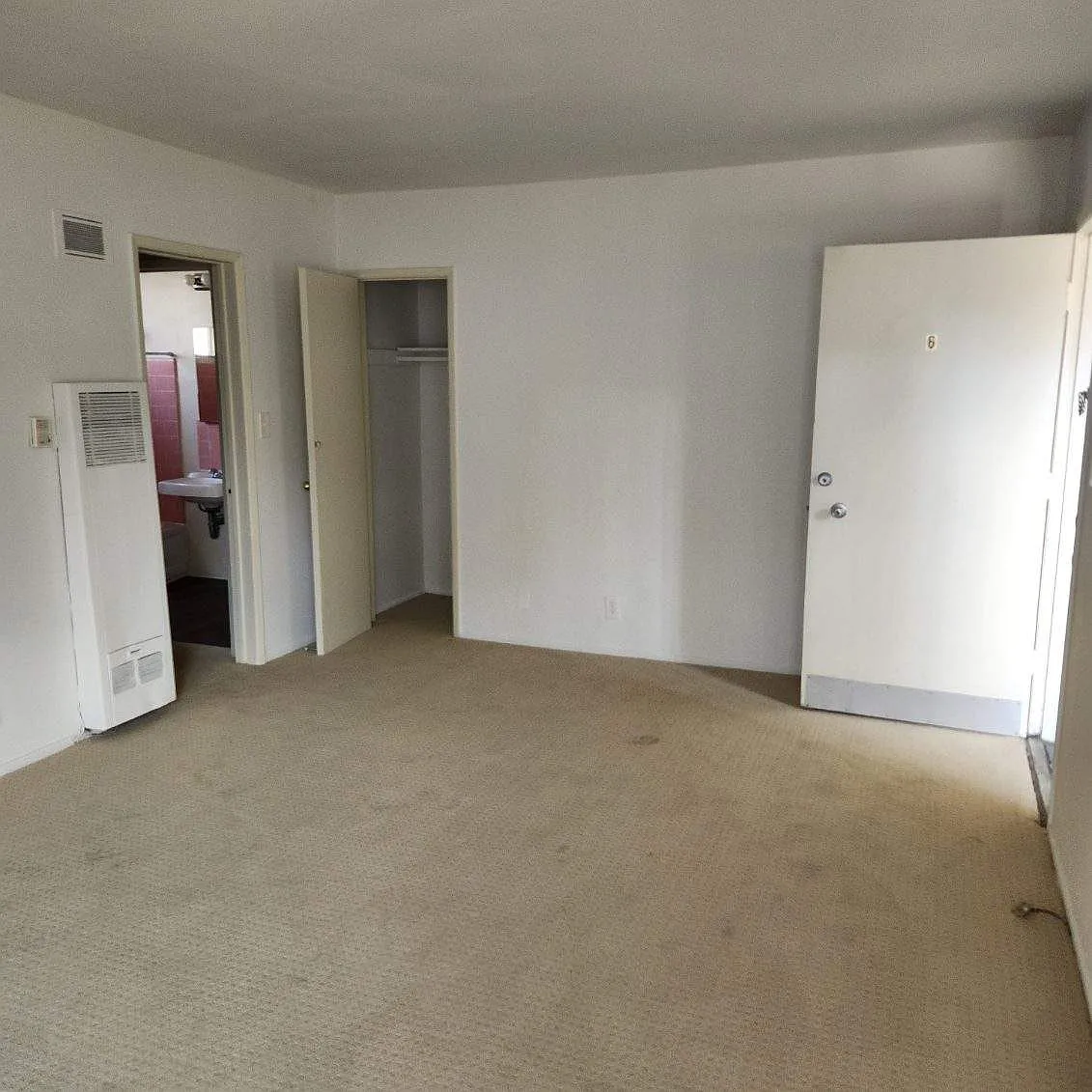 Building Photo - 539 S Serrano Ave #6