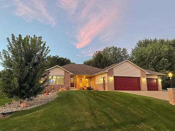 2nd image of W5224 Harter Dr