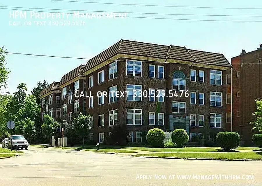 1212 Donald Ave #12