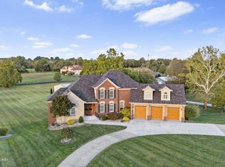 10240 Saddle Pointe Dr, Louisville, KY 40291