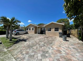 22635 SW 65th Way, Boca Raton, FL 33428