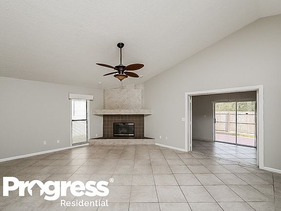 3rd image of 11221 Shadybrook Dr