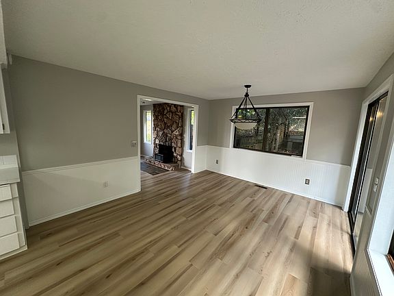 5th image of 10798 SE 96th Ct