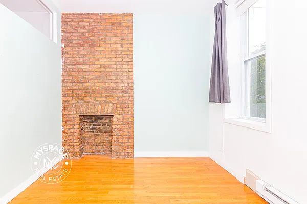 Rented by MySpaceNYC | media 23