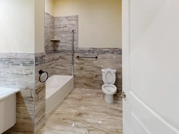 680 Grand Street image 4 of 7