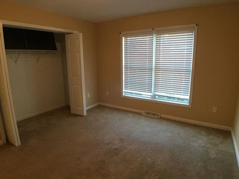 215 Teel St — Photo 13