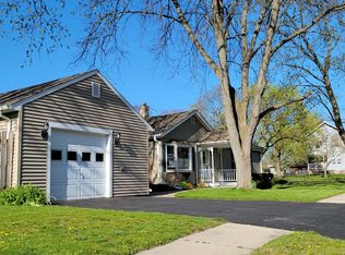 1205 Wheeler St, Woodstock, IL 60098
