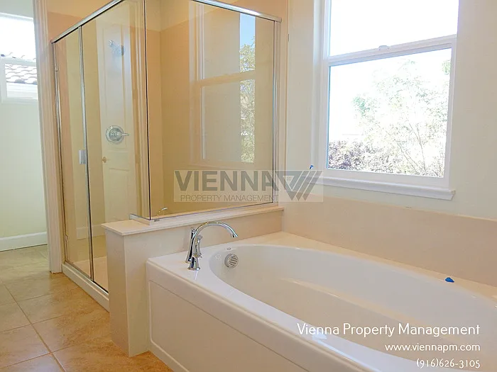 1062 Yucca Dr — Photo 18