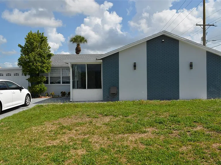 8201 Donaldson Dr — Photo 2