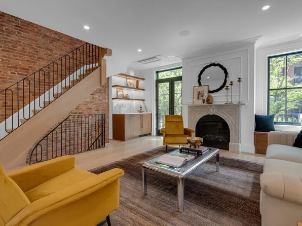 1 Dartmouth Pl, Boston, MA 02116