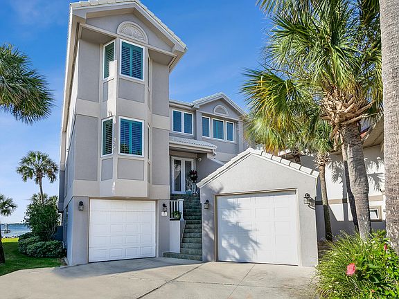 25 E Galvez Ct Pensacola Beach FL 32561 USA-003-055-IMG 9677AEVEdit-MLS_Size_05082023