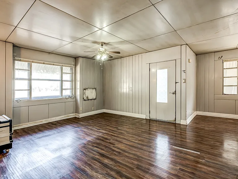 2119 W Sherwood Ave — Photo 16