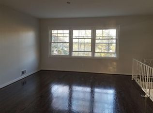 32 Lincoln Pkwy, Bayonne, NJ 07002